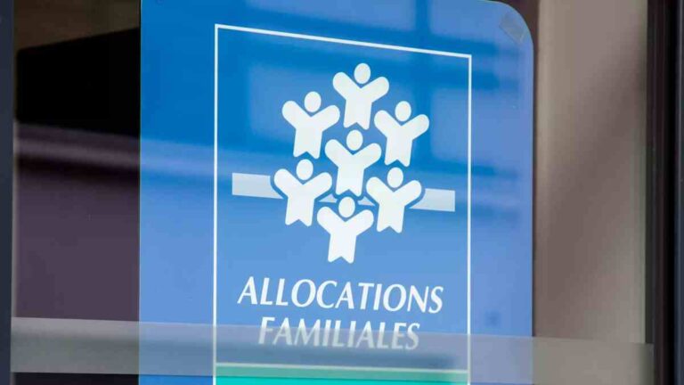 La nouvelle est tombée : le versement CAF juillet arrive plus tôt que prévu, voici la date exacte