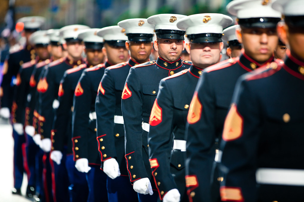 Défilé militaire du 14 juillet sur les Champs-Élysées à Paris